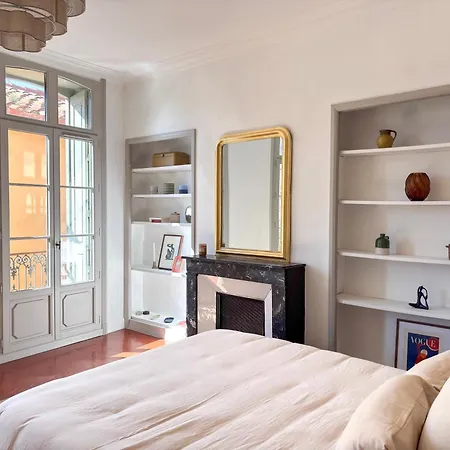 Hyper-centre, Lumineux Et Design