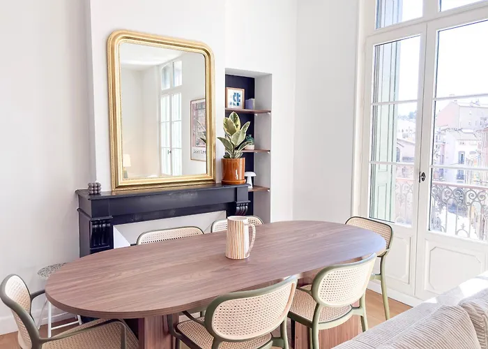 Hyper-centre, Lumineux Et Design Διαμέρισμα *