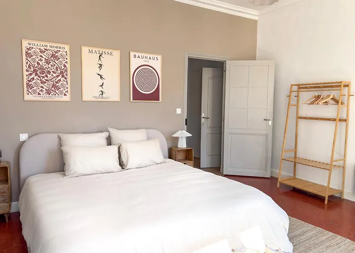 Hyper-centre, Lumineux Et Design * Perpignan